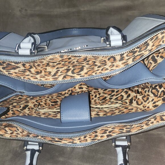 G By Guess Handbag - Picture 6 of 6